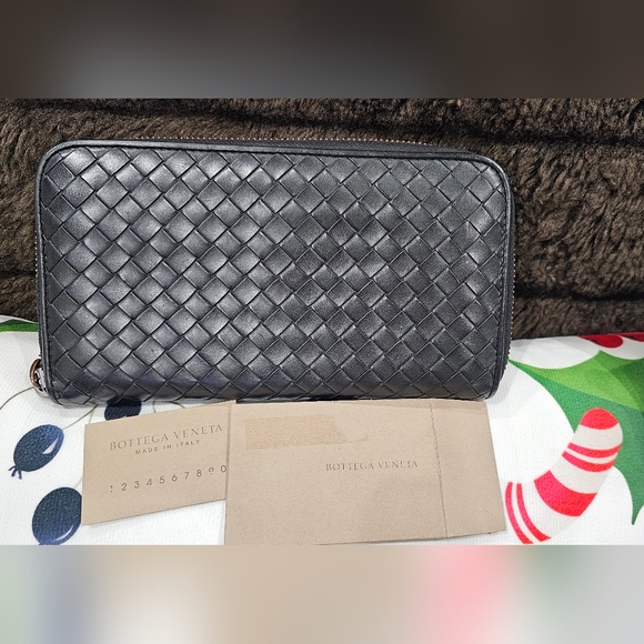 BOTTEGA VENETA Leather Intrecciato Nappa Zip-Around Wallet - Picture 7 of 15